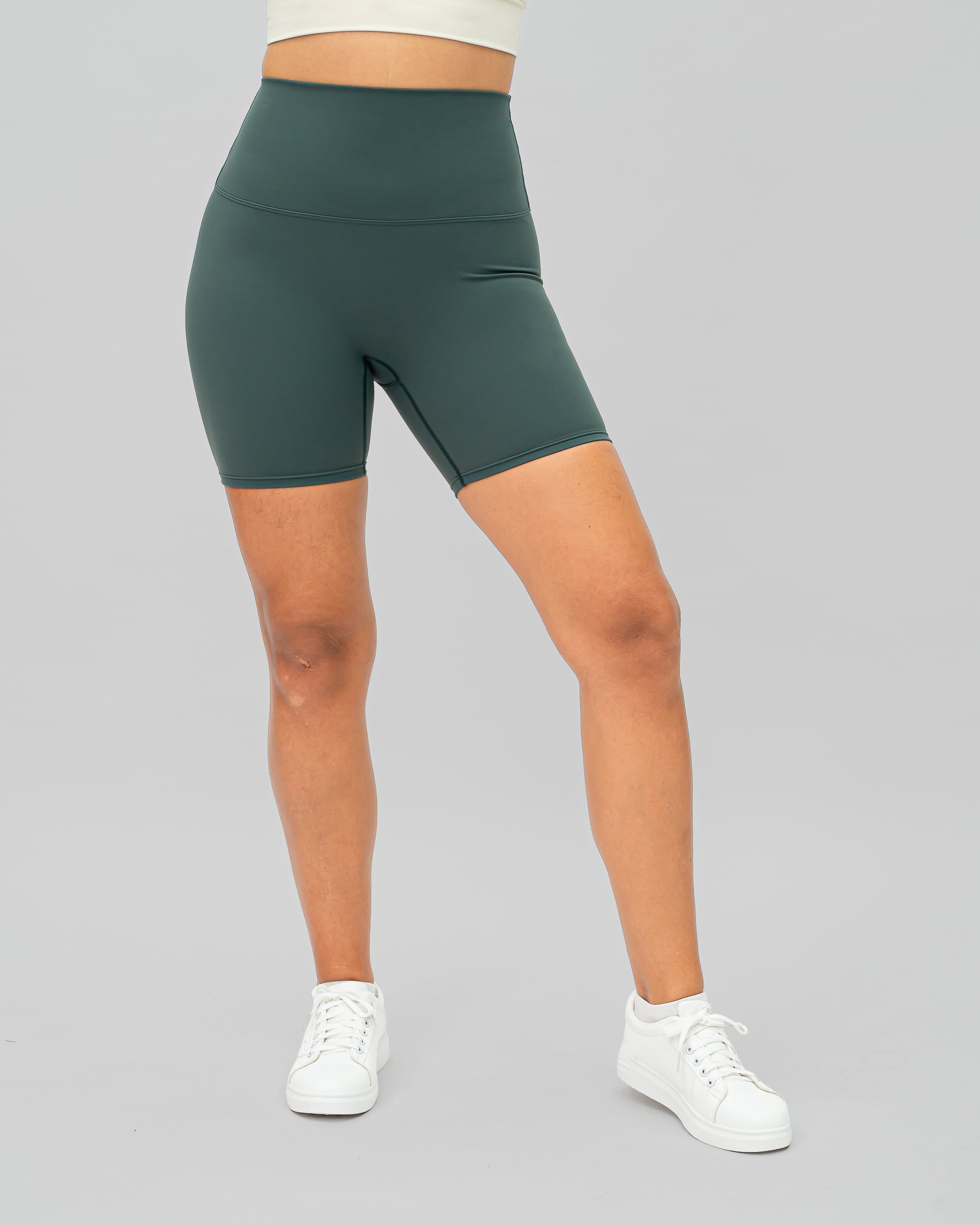 Nova Shorts - Dark Green